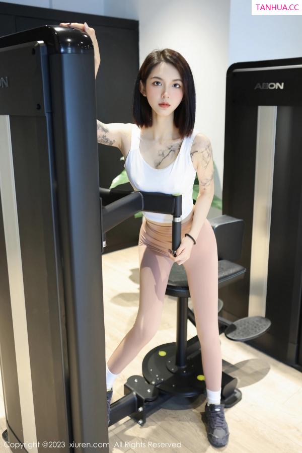   [XiuRen]高清写真图 2023.03.31 No.6506 乔一一 运动美臀第4张图片
